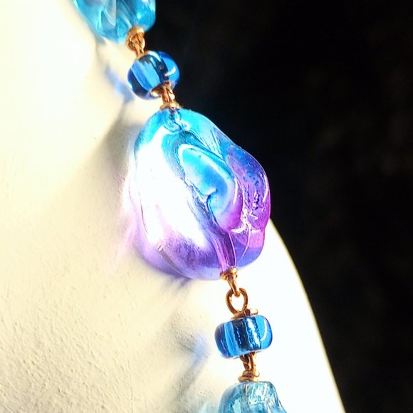 HANDMADE Easter Bunny & Skull Necklace - Plantasma Floria - Picture 3 of 5